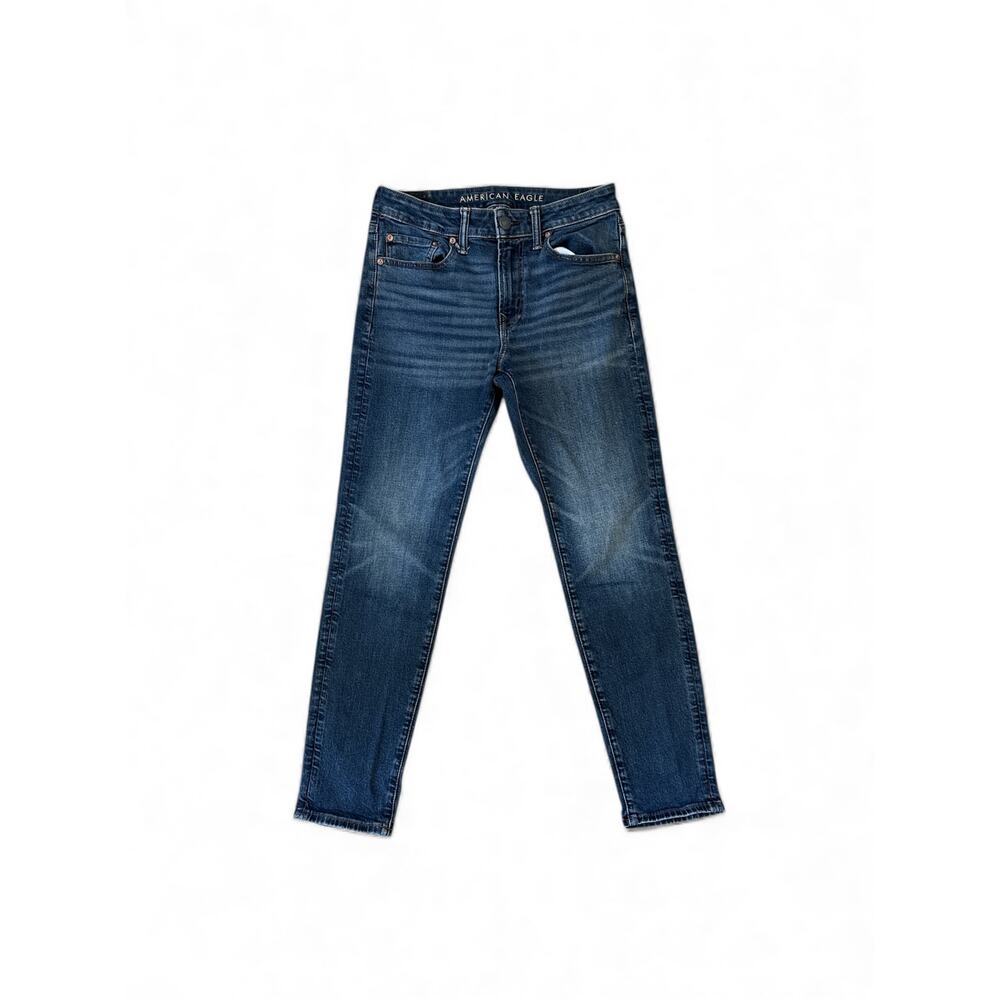American Eagle Outfitters Women’s Athletic Straight Leg Jean size 28